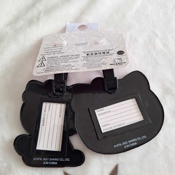 HELLO KITTY LUGGAGE TAG RUBBER SCHOOL ID BACKPACK  BAG SANRIO TRAVEL SET OF 2 - Picture 2 of 5